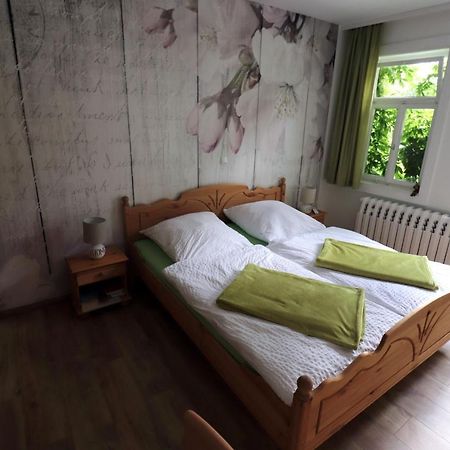 Ferienwohnung Zum Rotem Karpfen Erfurt Esterno foto