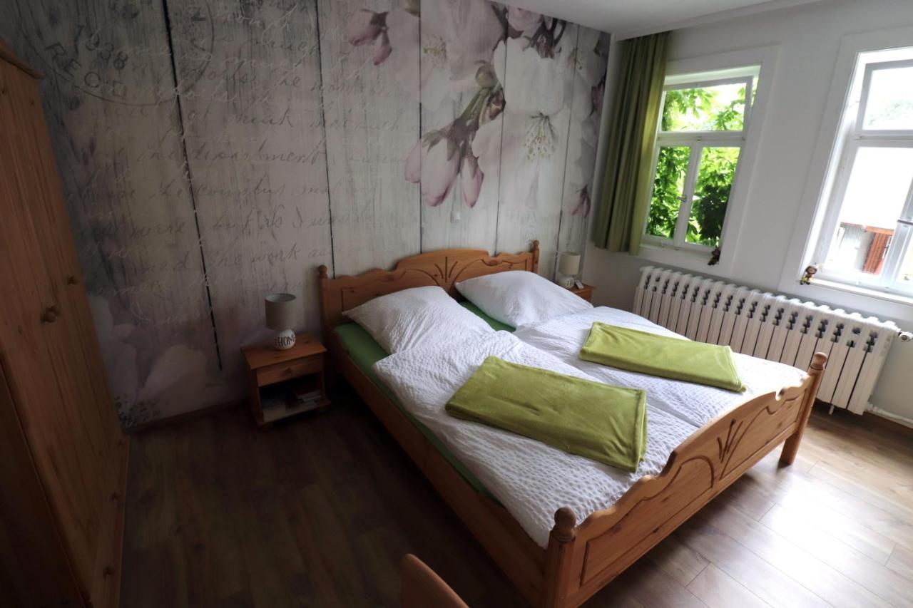 Ferienwohnung Zum Rotem Karpfen Erfurt Esterno foto
