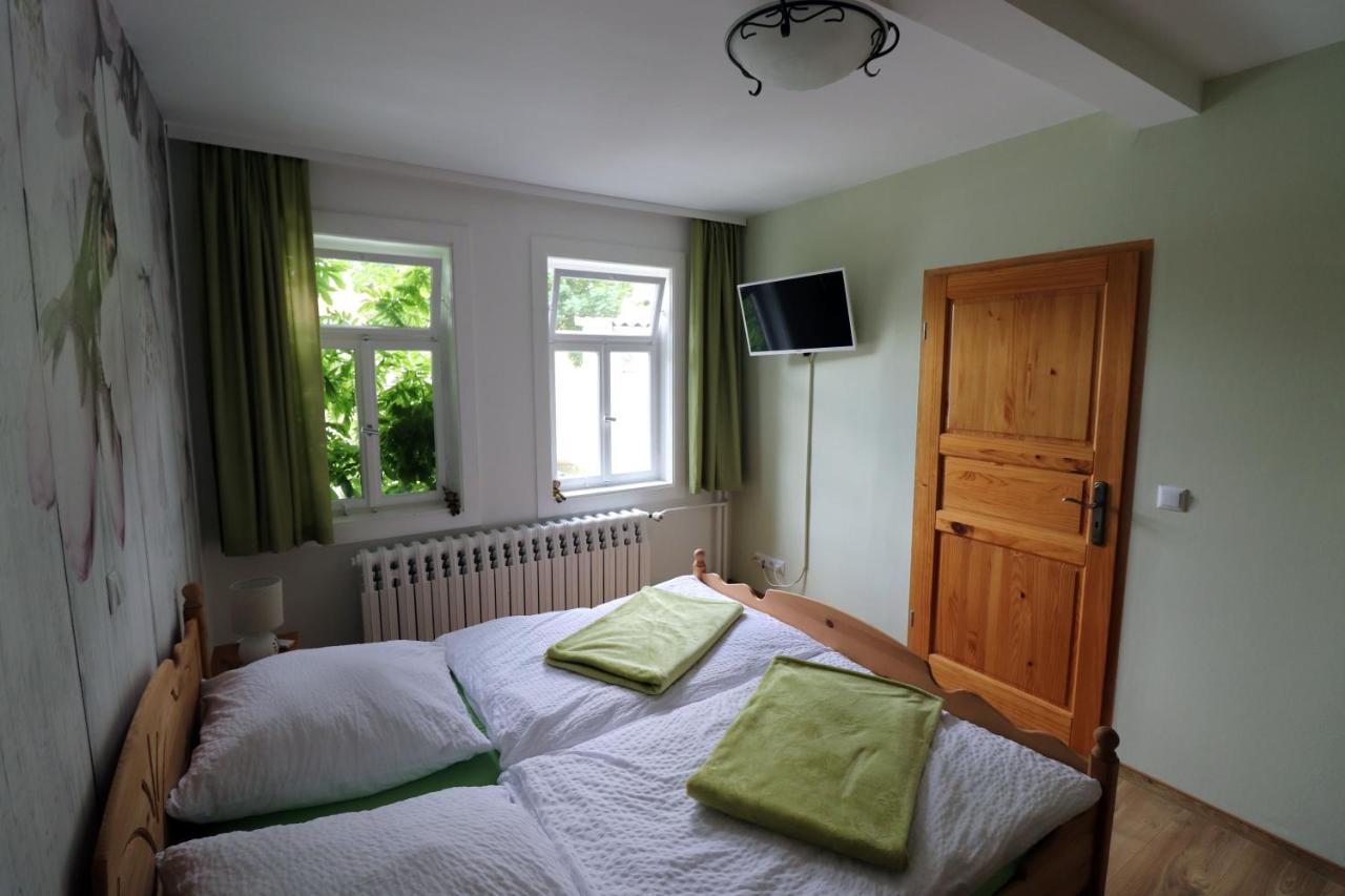 Ferienwohnung Zum Rotem Karpfen Erfurt Esterno foto