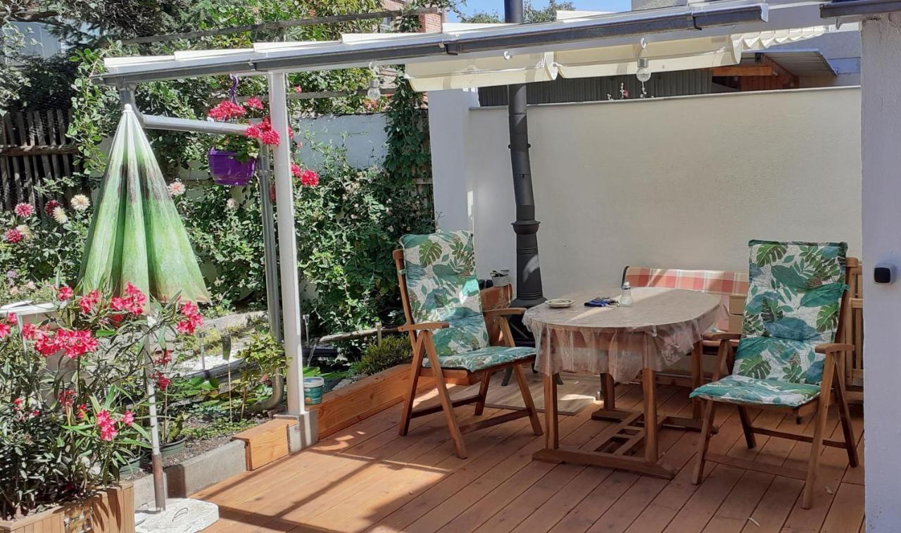 Ferienwohnung Zum Rotem Karpfen Erfurt Esterno foto
