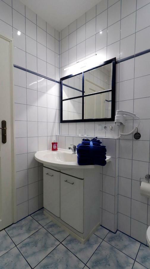 Ferienwohnung Zum Rotem Karpfen Erfurt Esterno foto